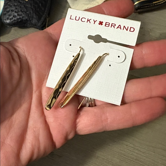 Lucky Brand Textured Gold Earrings - Picture 2 of 3